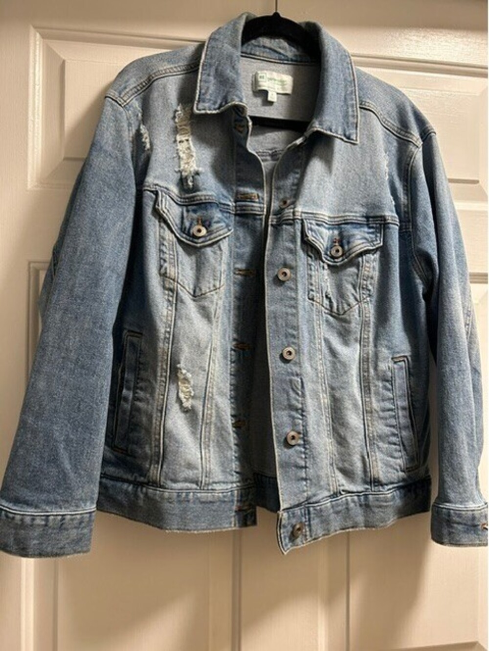 REgeneration by Celebrity Pink  Light Wash Distressed Denim Jacket Size Small
